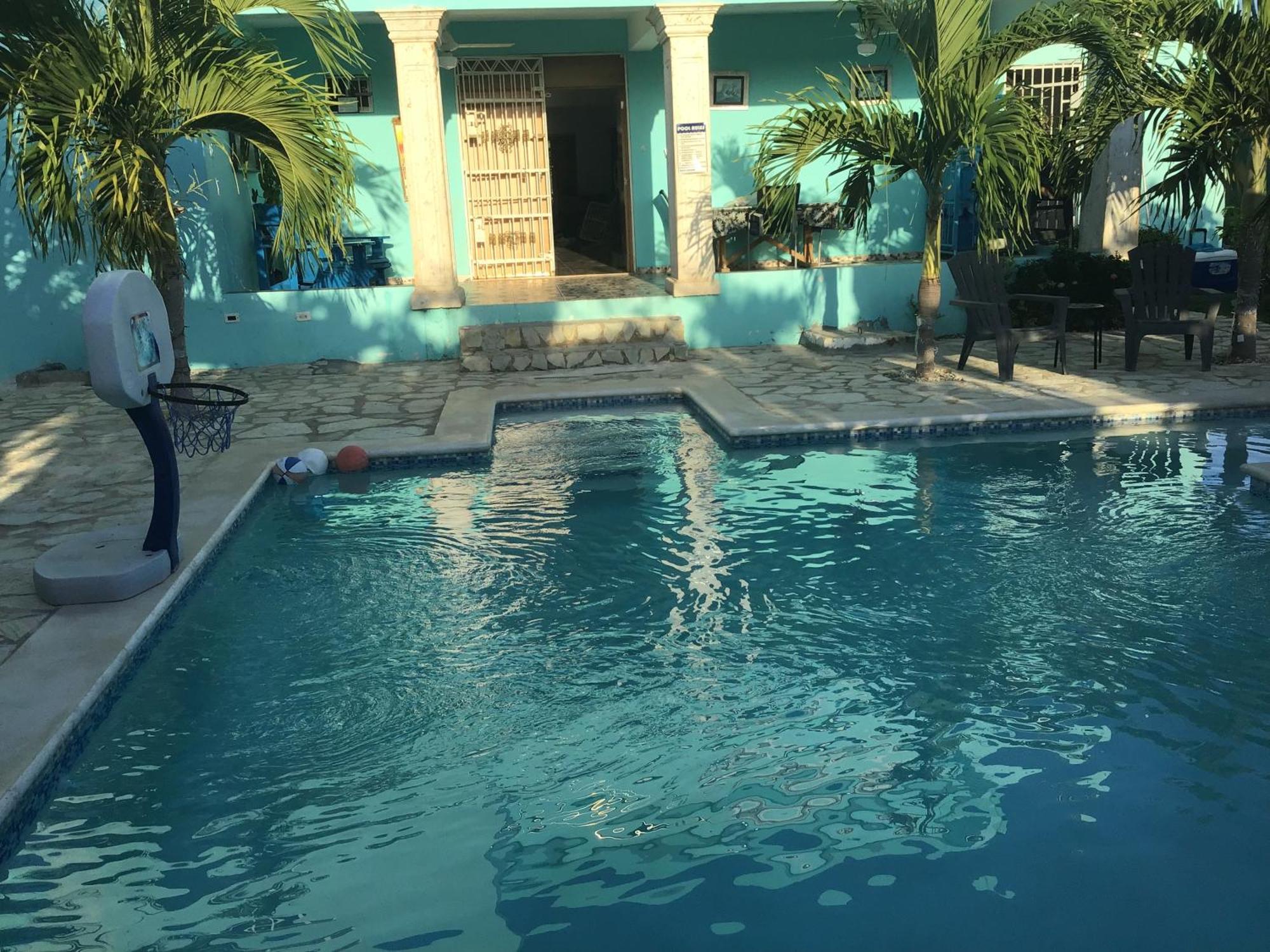 Villa Nilsa Baní Buitenkant foto